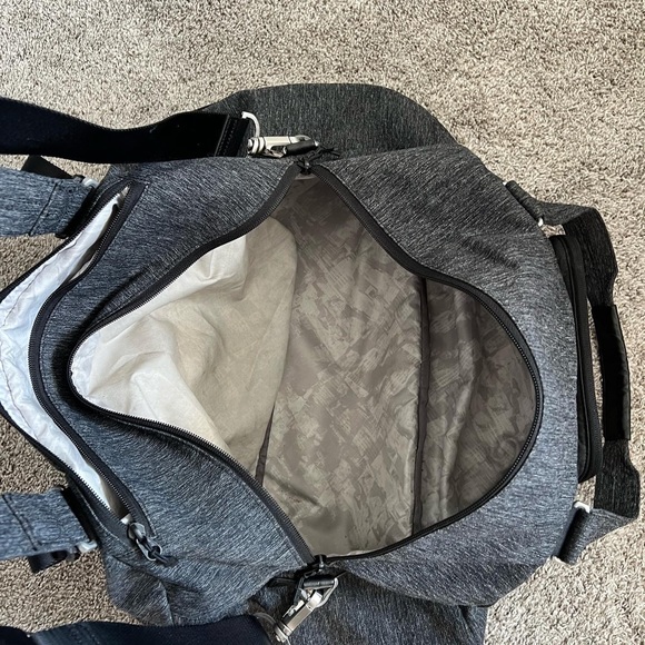 Lululemon Duffle Bag - Picture 7 of 10